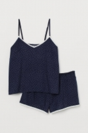 Pyjama top and shorts £10.00