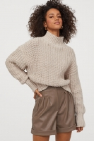  Chunky-knit jumper £15.00