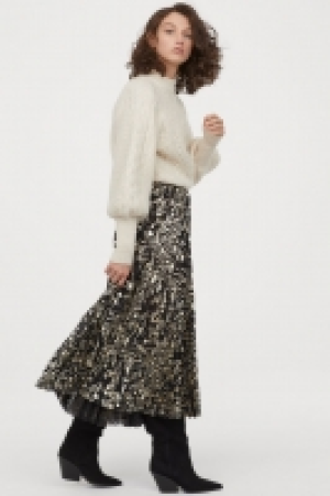  Pleated skirt £30.00