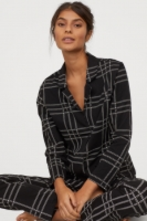  Pyjama shirt and bottoms £10.00
