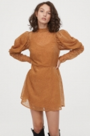  Puff-sleeved dress £25.00