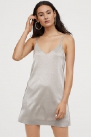  Pleated dress £7.00