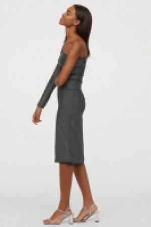  Velour one-shoulder top £5.00