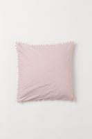 HM   Pompom-trimmed cushion cover