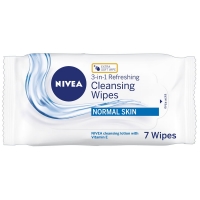 Wilko  Nivea Daily Essentials 3 in 1 Refreshing Facial Cleansing Wi