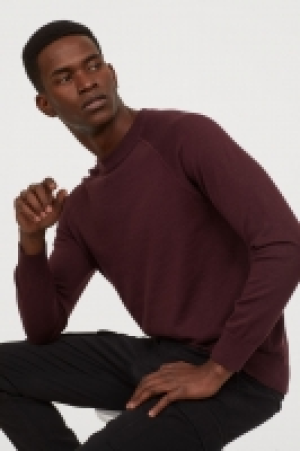  Cotton raglan-sleeved jumper £10.00