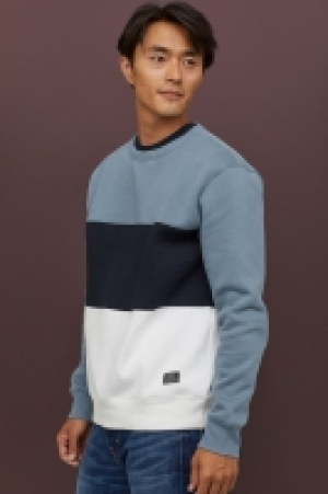  Sweatshirt £11.00