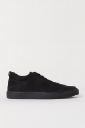  Trainers £19.00