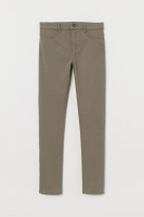 HM   Generous Fit Twill Trousers