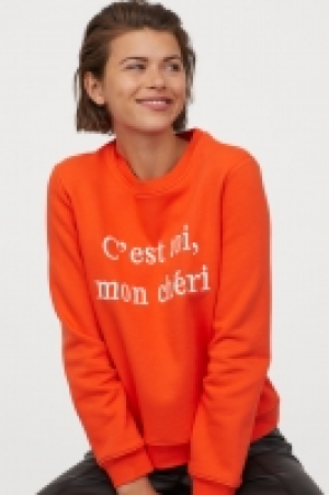  Sweatshirt with a motif £8.00