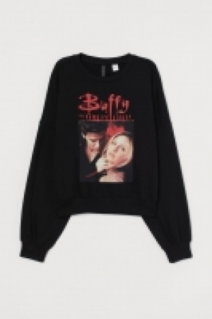  Sweatshirt with a motif £7.00