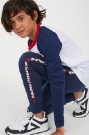 Joggers £7.00