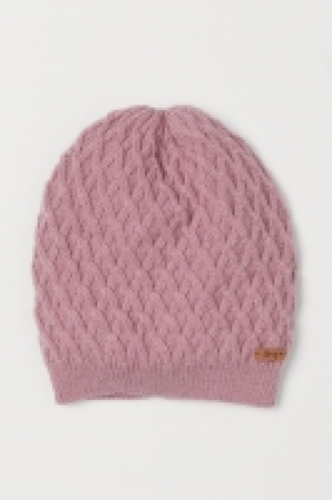  Cable-knit hat £3.00