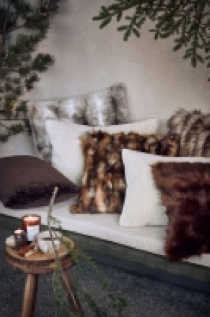  Faux fur cushion cover £5.00