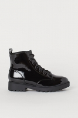  Pile-lined boots £18.00