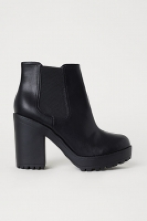 Ankle boots £12.00