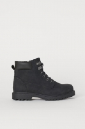  Pile-lined boots £12.00
