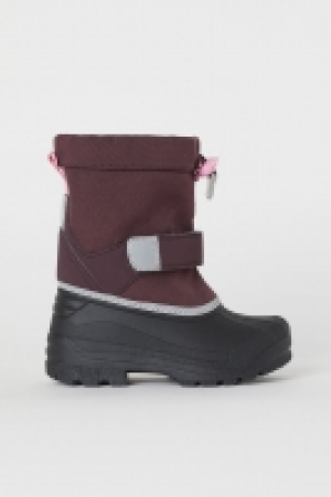  Waterproof boots with lining £12.00