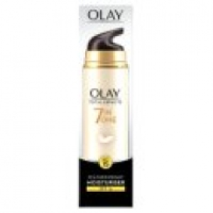 Olay Total Effects Featherweight 7in1 Day Cream With SPF 15