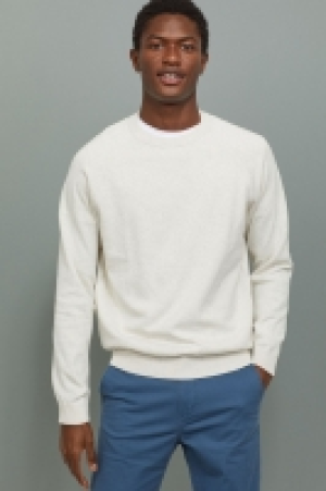  Cotton raglan-sleeved jumper £9.00