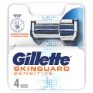 Gillette SkinGuard Sensitive Razor Blades For Men 4 Refills