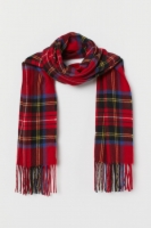  Printed scarf £8.00