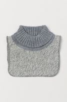 HM   Knitted polo-neck collar