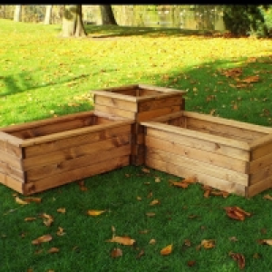 QDStores  Three Piece Corner Garden Planter Scandinavian Redwood