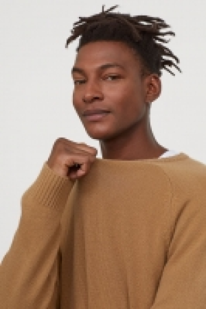  Fine-knit lambswool jumper £35.00
