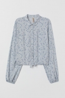 HM   Drawstring blouse