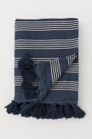 HM   Striped blanket with tassels