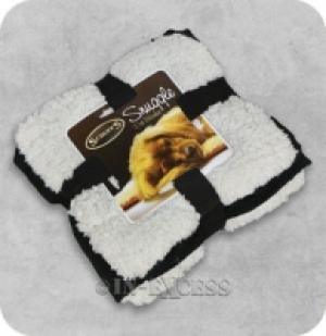 InExcess  Scruffs Luxurious Faux Suede Plush Reversible Snuggle Pet Bl