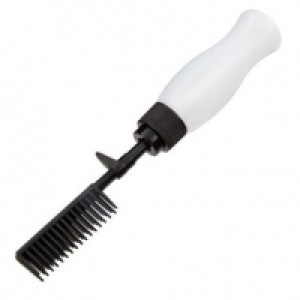 Poundland  Hair Brush With Dye Bottle