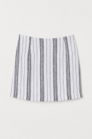  Jacquard-weave skirt £10.00