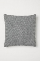 HM   Knitted cushion cover