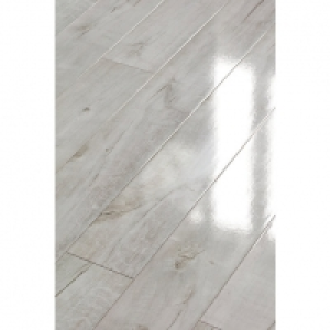 Wickes Chenai Light Grey High Gloss Laminate Flooring - 2.19 £26.28