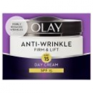 Olay Anti-Wrinkle Firm & Lift SPF 15 Moisturising Day Cream