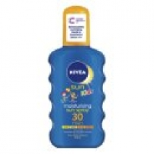 Nivea Sun Kids Suncream Spray SPF 30 Coloured