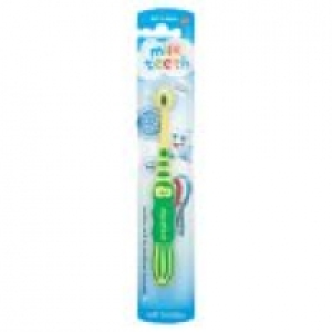 Aquafresh Milk Teeth 0-2 Yrs Soft Toothbrush