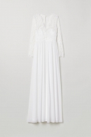 HM   Lace wedding dress