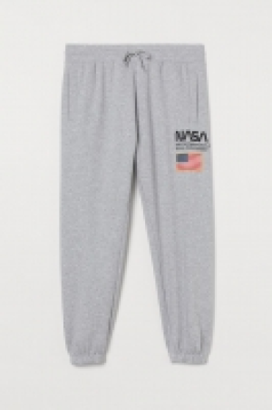  Printed sweatpants £16.00