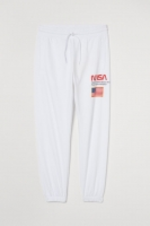  Printed sweatpants £12.00