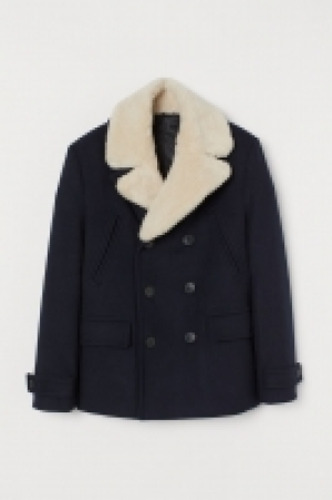 HM   Wool-blend pea coat