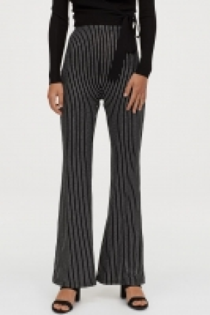 HM   Flared jersey trousers