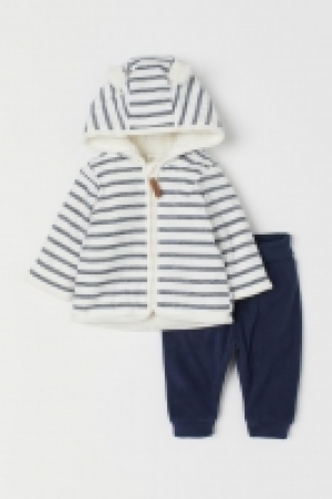  2-piece set £8.00
