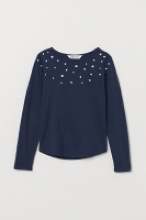  Studded top £5.00