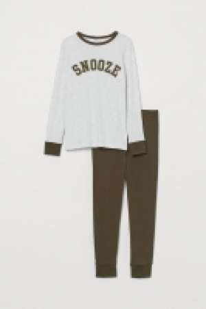  Pyjamas £5.00
