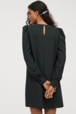  Puff-sleeved dress £8.00