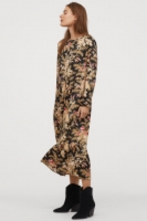  Crêpe dress £15.00