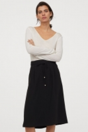  Skirt with a tie belt £10.00